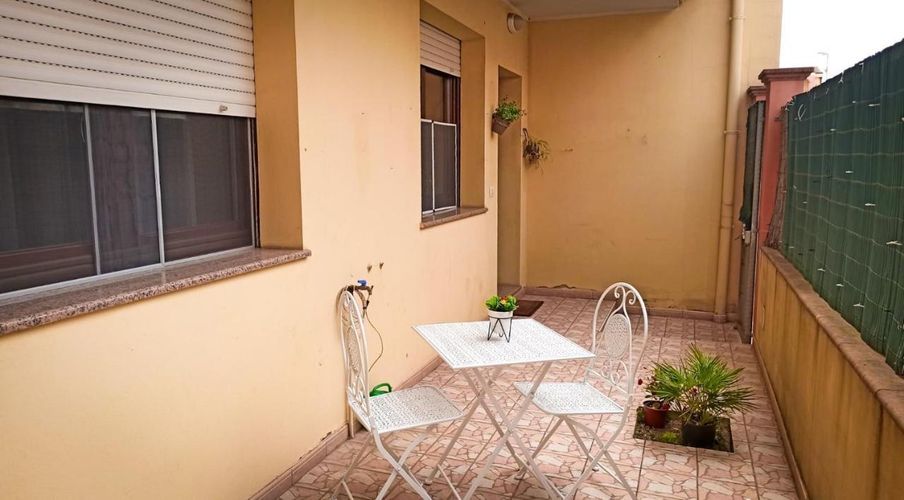 Domumontegrappa - Appartamento Indipendente Con Giardino - Sestu Εξωτερικό φωτογραφία